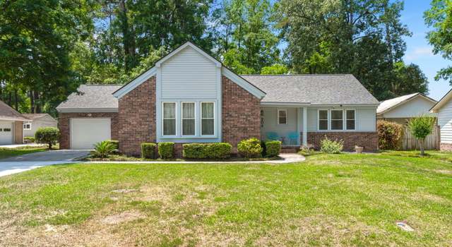 Photo of 204 Runnymede Ln, Summerville, SC 29485