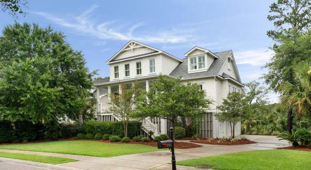 Photo of 282 River Oak Dr, Mount Pleasant, SC 29464