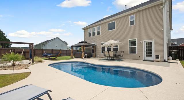 Photo of 330 Beachgrass Ln, Summerville, SC 29486