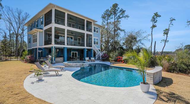 Photo of 1899 N James Gregarie Rd, Mount Pleasant, SC 29466
