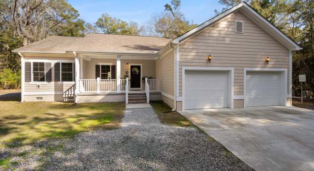 Photo of 8255 Chisolm Plantation Rd, Edisto Island, SC 29438