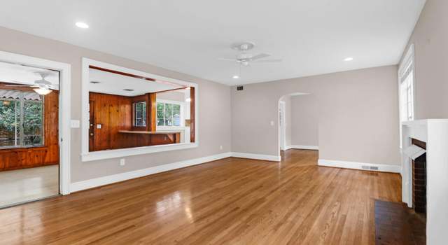 Photo of 21 Moore Dr, Charleston, SC 29407