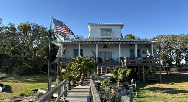 Photo of 3113 Buccaneer Rd, Isle Of Palms, SC 29451