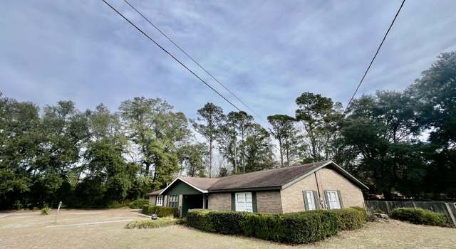 Photo of 208 Howard St, Varnville, SC 29944