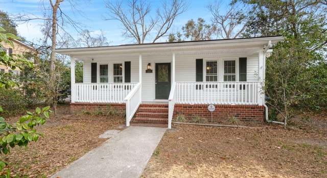 Photo of 209 E 1st St N, Summerville, SC 29483