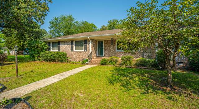 Photo of 100 S Gum St, Summerville, SC 29483
