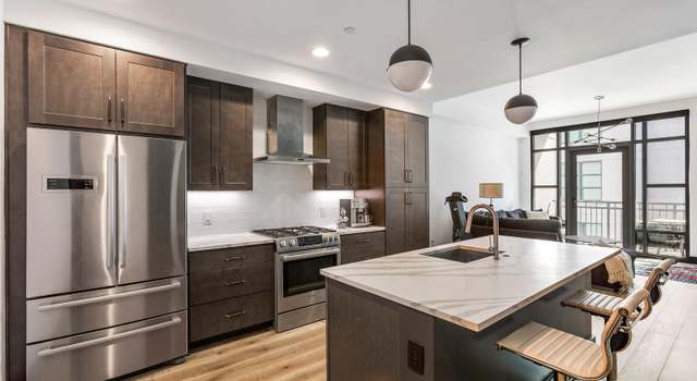 Photo of 5 Gadsdenboro St #416, Charleston, SC 29401