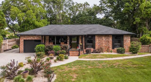 Photo of 774 Creekside Dr, Charleston, SC 29412