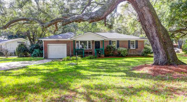 Photo of 925 Center St, Mount Pleasant, SC 29464