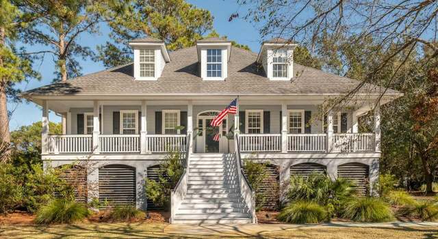 Photo of 3208 Sand Marsh Ln, Mount Pleasant, SC 29466