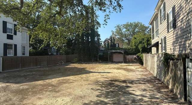 Photo of 11 Lowndes St, Charleston, SC 29401