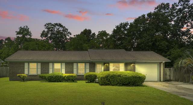Photo of 102 Berkshire Ct, Goose Creek, SC 29445