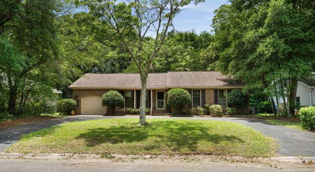 Photo of 1002 Sea Gull Dr, Mount Pleasant, SC 29464
