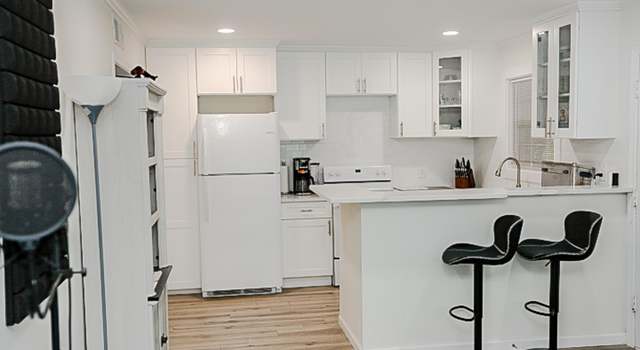 Photo of 870 Colony Dr Unit A6, Charleston, SC 29407