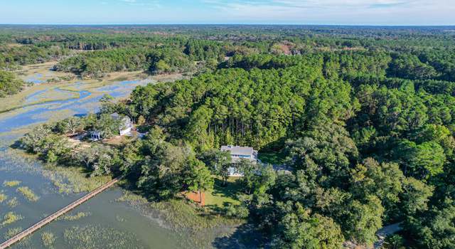 Photo of 1358 Polly Point Rd, Wadmalaw Island, SC 29487