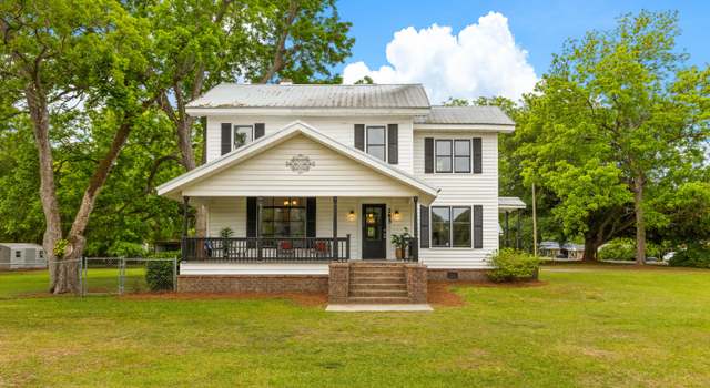 Photo of 285 Roosevelt Dr, Saint Stephen, SC 29479