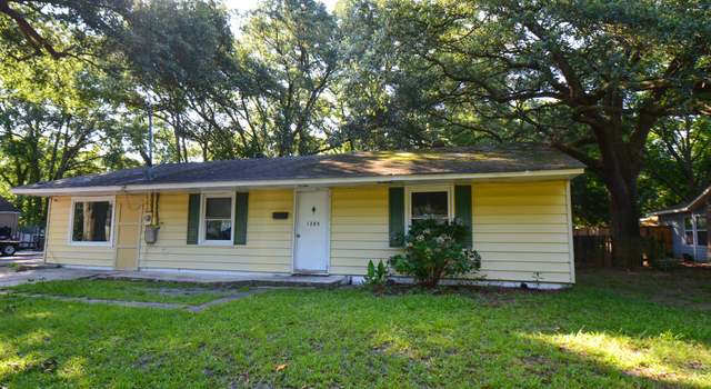 Photo of 1203 Hawthorne Rd, Hanahan, SC 29410