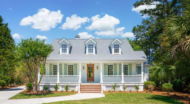 Photo of 380 Tidal Reef Cir, Mount Pleasant, SC 29464