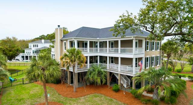 Photo of 3057 Intracoastal View Dr, Mount Pleasant, SC 29466