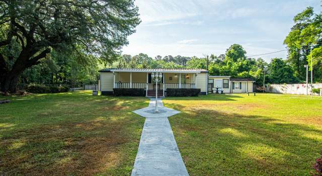 Photo of 703 E Cain St, Summerville, SC 29485