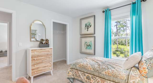 Photo of 128 Holly Leaf Ln, Summerville, SC 29486