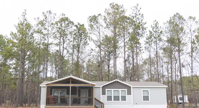 Photo of 210 Hickory Oaks Ln, Cross, SC 29436