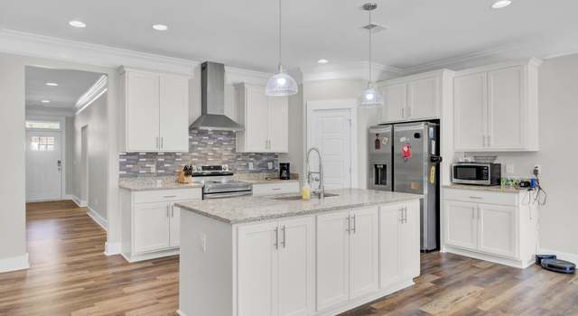 Photo of 409 Klein St, Walterboro, SC 29488