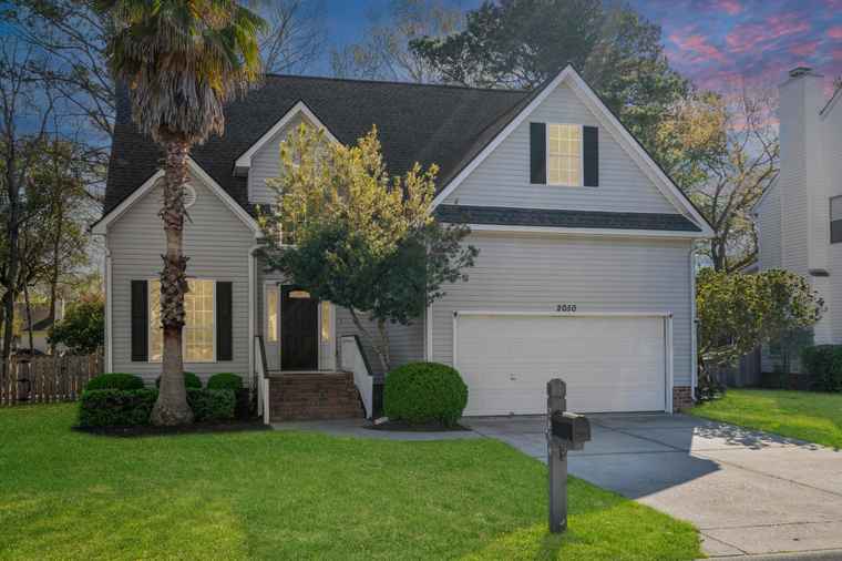 Photo of 2050 S Smokerise Way Mount Pleasant, SC 29466