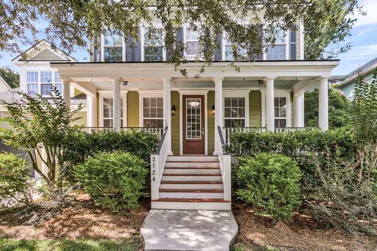 Photo of 3124 Treadwell St Mount Pleasant, SC 29466
