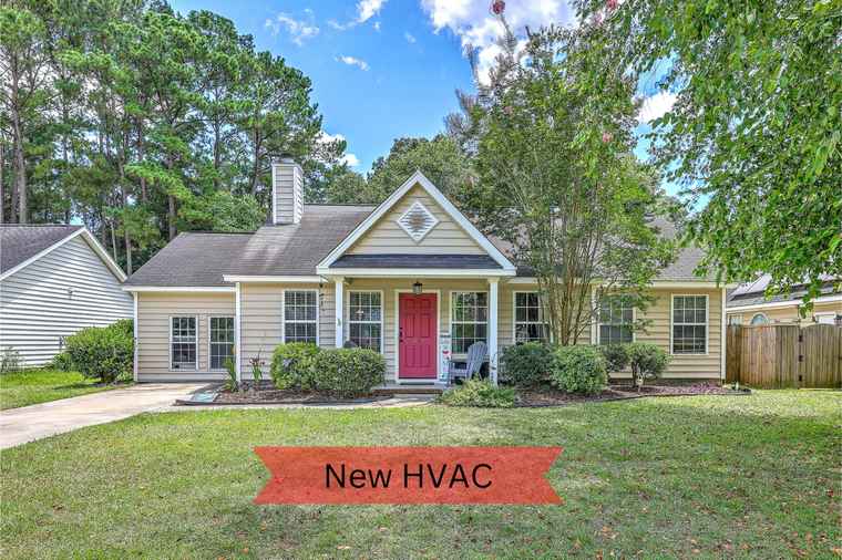 Photo of 1004 Providence Way Summerville, SC 29483