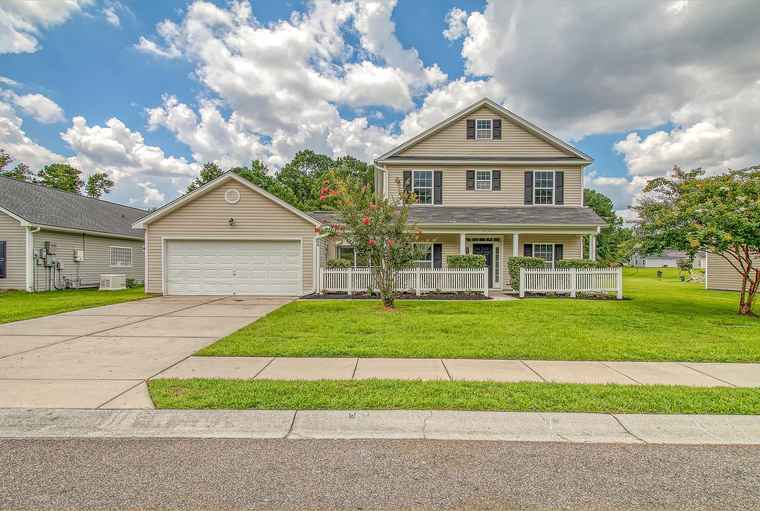 Photo of 706 Savannah River Dr Summerville, SC 29485