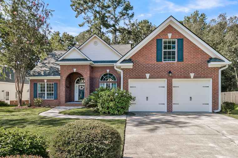 Photo of 105 Summer Ridge Dr Summerville, SC 29485