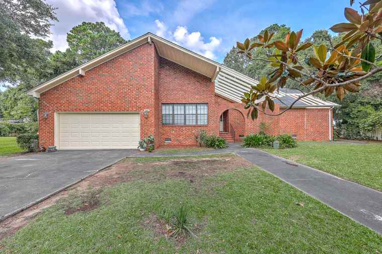 Photo of 481 Lillie And Rebecca Ln Mount Pleasant, SC 29464