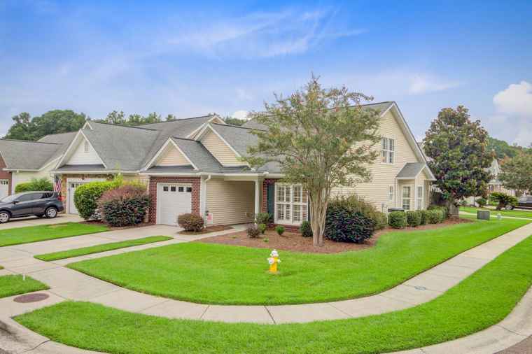 Photo of 128 Garden Grove Dr Summerville, SC 29485