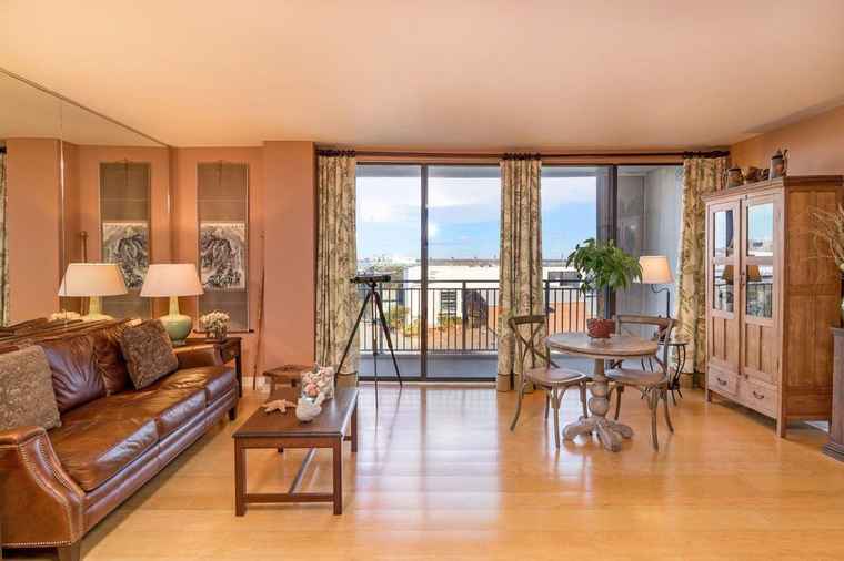 Photo of 330 Concord St Unit 8e Charleston, SC 29401