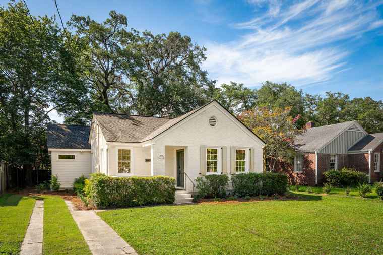Photo of 16 Campbell Dr Charleston, SC 29407