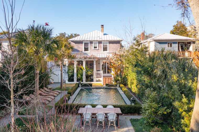 Photo of 17 Bennett St Charleston, SC 29401