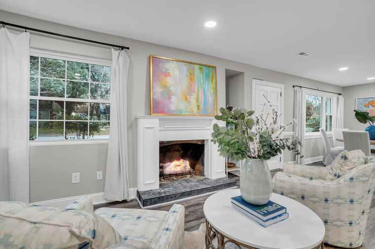 Photo of 718 Parish Rd Charleston, SC 29407