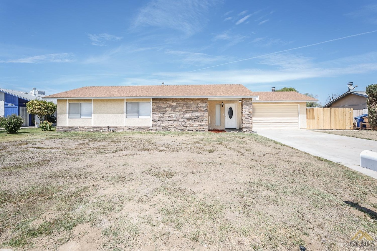 10900 Michele Ave, Bakersfield, CA 93312 | MLS# 202103856 ...