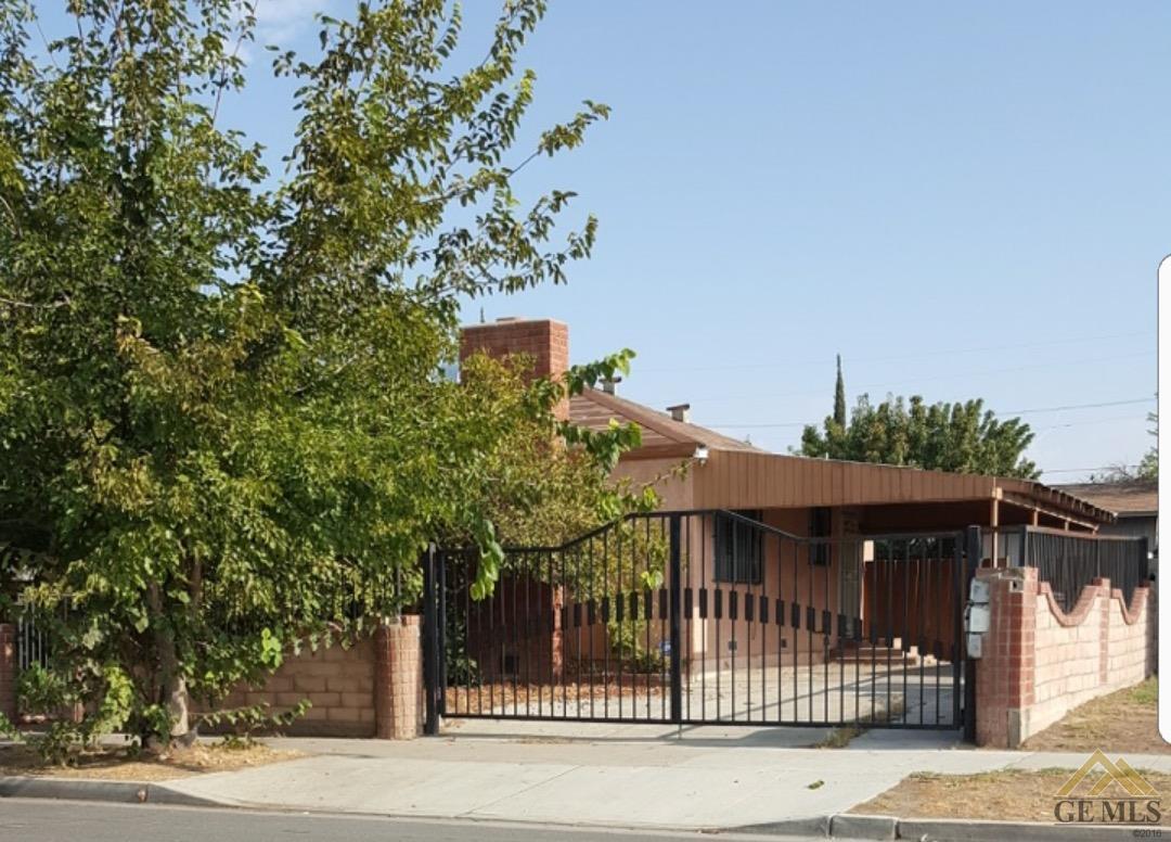 720 Flower St, Bakersfield, CA 93305 | MLS# 21710991 | Redfin