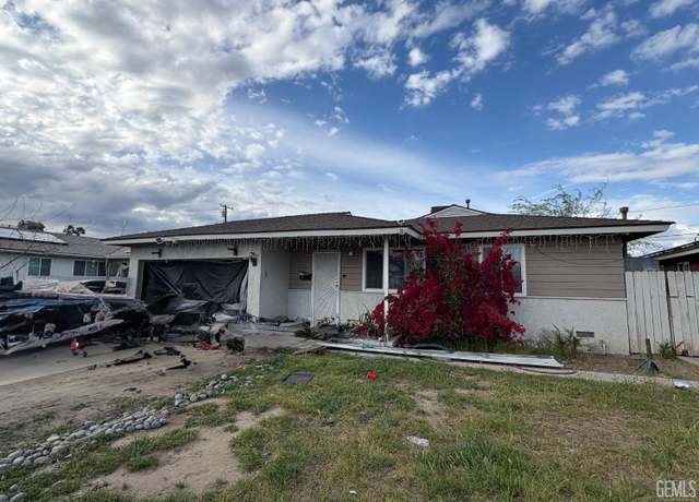 Property at 1112 Meredith Dr, Bakersfield, CA 93304, 3 beds, 1 bath