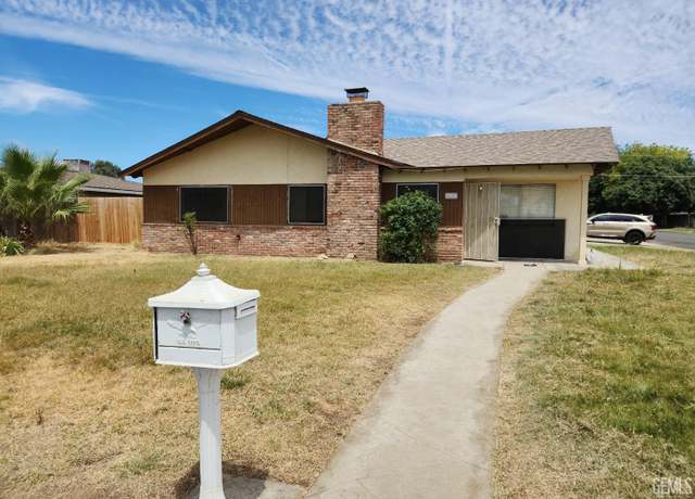 Property at 6600 Cedarcrest Ave, Bakersfield, CA 93308, 3 beds, 2 baths