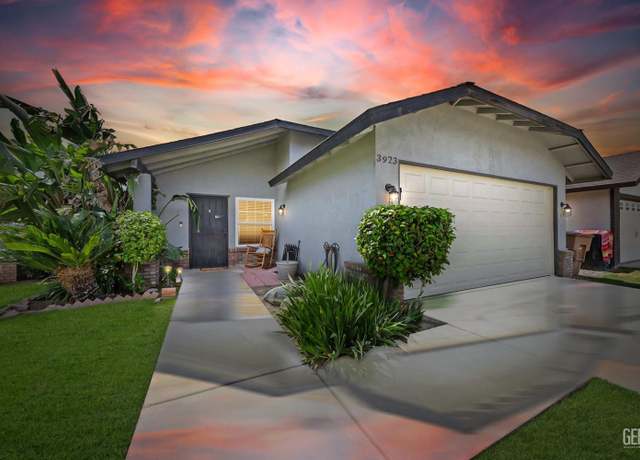 Property at 3923 Park View Dr, Bakersfield, CA 93311, 3 beds, 2 baths