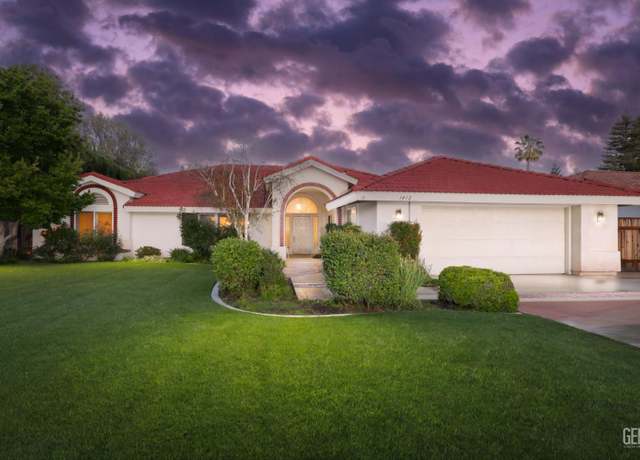 Property at 1412 Longreach Dr, Bakersfield, CA 93314, 5 beds, 2 baths