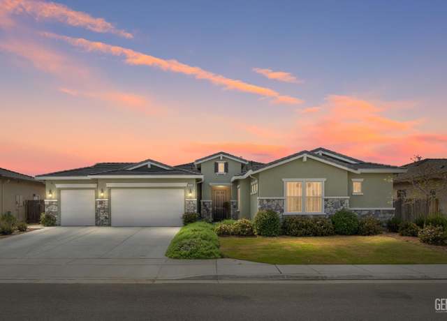 Property at 9003 Del Palma Dr, Bakersfield, CA 93314, 5 beds, 3.5 baths