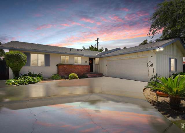 Property at 2607 Century Dr, Bakersfield, CA 93306, 3 beds, 2 baths