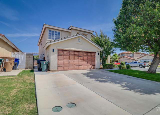 Property at 4902 Penwood Ct, Bakersfield, CA 93313, 4 beds, 3 baths