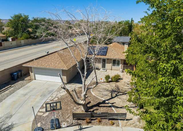 Property at 43201 Doverwood Ct, Lancaster, CA 93536, 4 beds, 2 baths