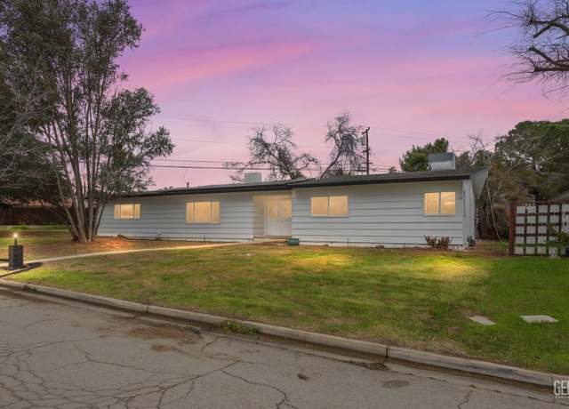 Property at 3017 Saratoga St, Bakersfield, CA 93306, 3 beds, 2 baths