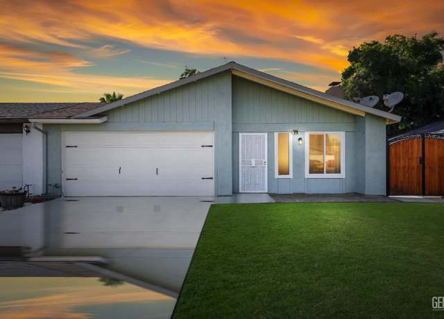 Property at 2612 Piper Ct, Bakersfield, CA 93306, 3 beds, 2 baths
